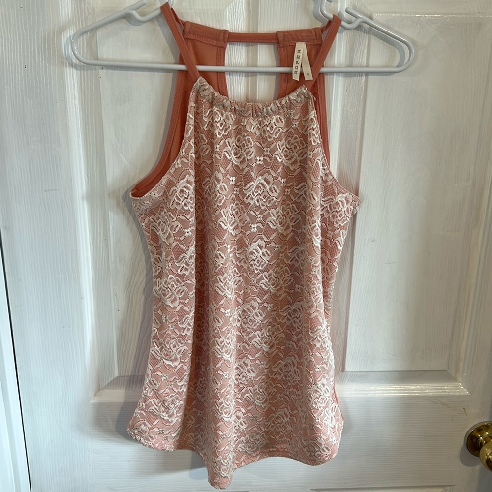 Small women’s Roper tank